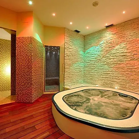 Hotel Madison 3*