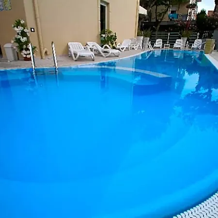 Madison Hotel 3*