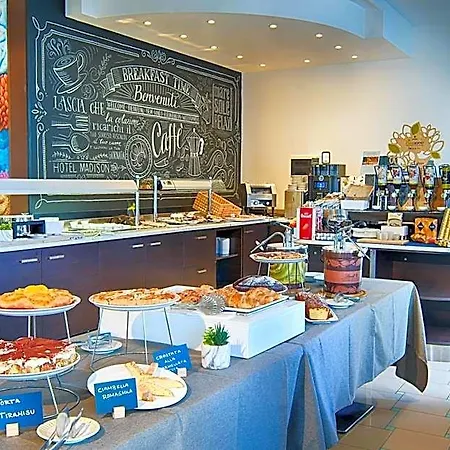 Hotel Madison 3*