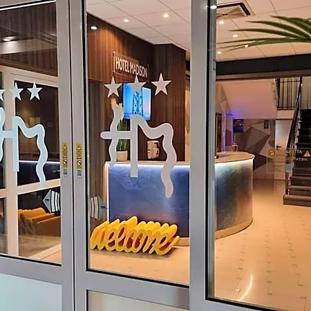 Hotel Madison 3*