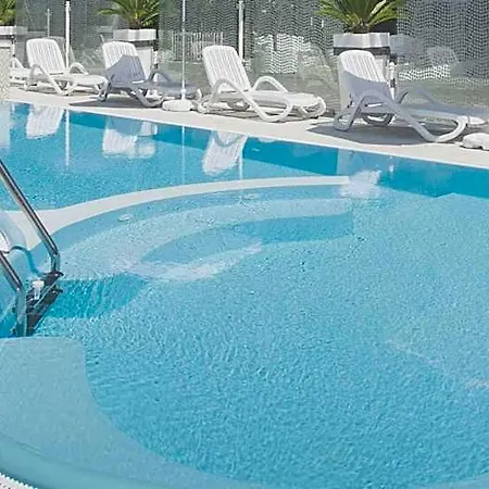 Madison Hotel 3*
